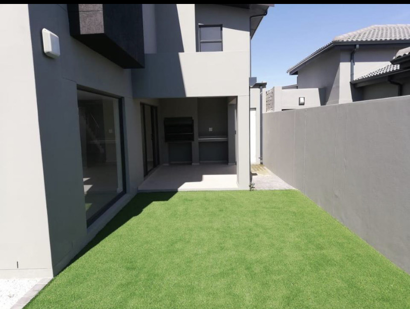 3 Bedroom Property for Sale in Sandown Western Cape